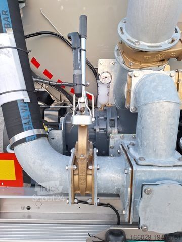 Remorque-citerne semi-remorque D-TEC Gülletanker SV 2011 SV 2006 BASIC 6100 kg