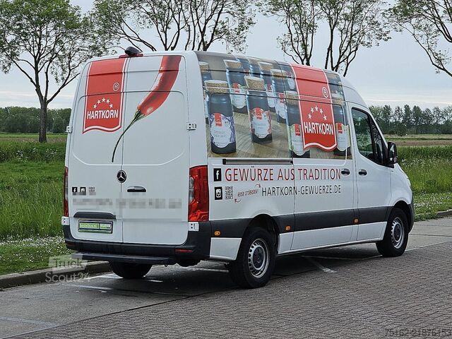Stationvogn med højt tag MERCEDES-BENZ SPRINTER 317 L2H2 RWD 360 Camera