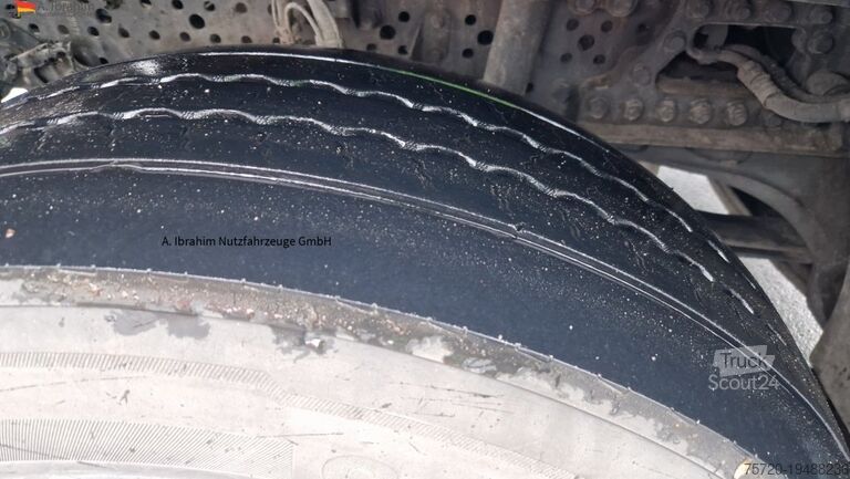 Standard SZM Mercedes-Benz 1843 Topzustand einsatzbereit, Motor nur 150 tkm