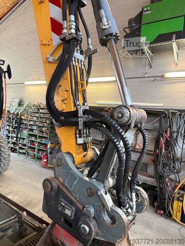 Compact Liebherr A918 Compact