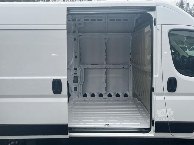 Minibus FIAT Ducato 35 L2H2 RüKa CarPlay Navi Allwetterreifen