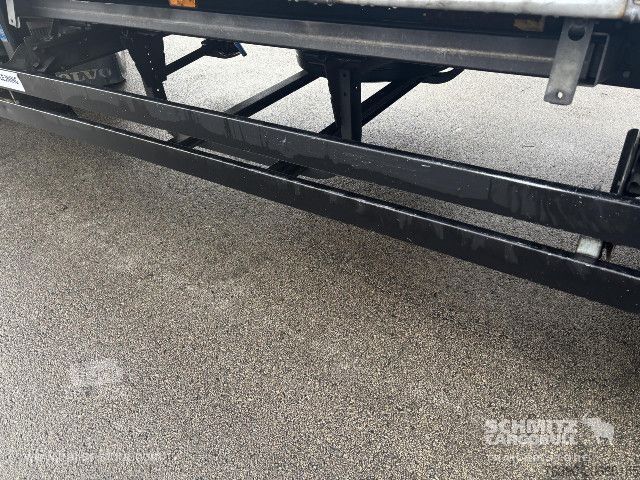Avoin puoliperävaunu pressulla Schmitz Cargobull Semitrailer Curtainsider Standard