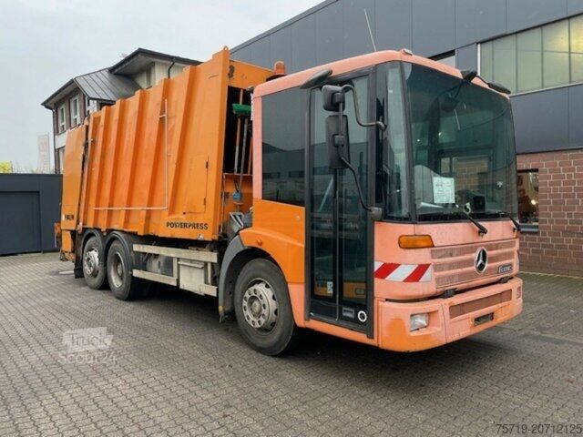 Śmieciarka Mercedes-Benz 2628 6x2 Econic Euro3/Faun PowerPress