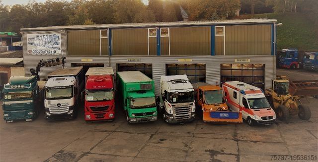 LKW mit Pritsche (offen) MAN 18.420 + Anhänger