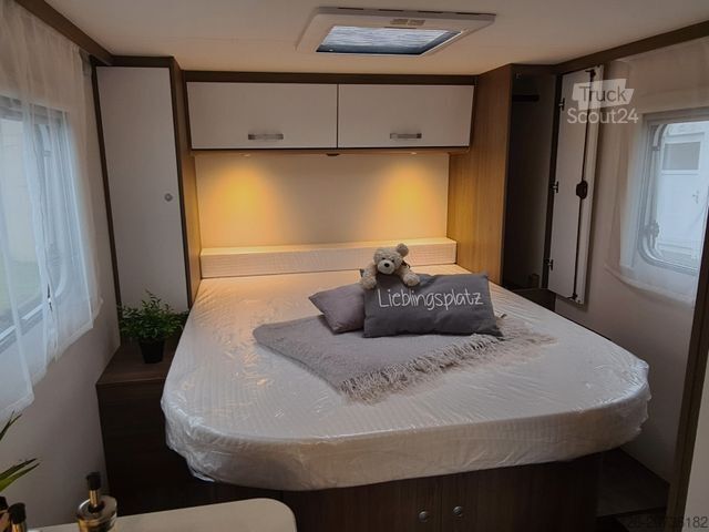 Ημιενσωματωμένο αυτοκινούμενο τροχόσπιτο CARADO V 339 *Queensbett*pro+ Paket*Fußbodenerwärmung*