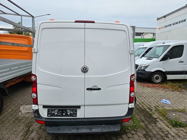 Fourgon à panneaux VOLKSWAGEN Crafter 35 2,0Tdi 100KW KurzL1H1/BOTT/Zusatzheiz