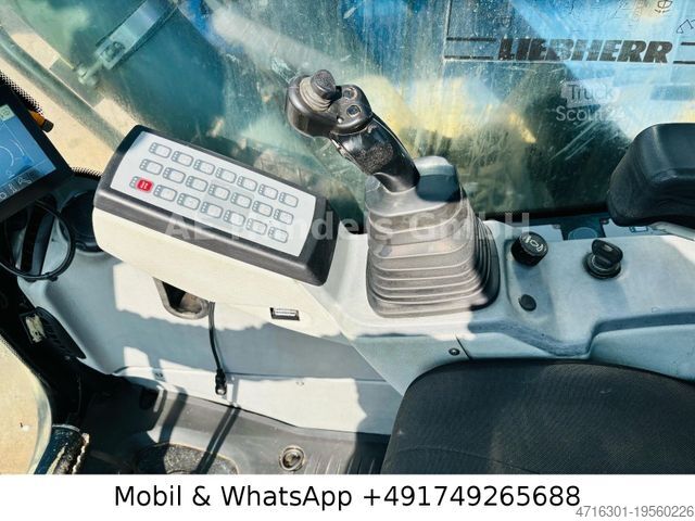 Excavadora de cadenas LIEBHERR R926 Compact *Oilquick/Verstellausleger