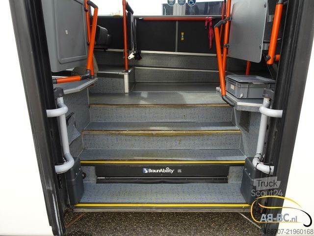 Touringcar MERCEDES-BENZ Intouro 49 Sitze Liftbus EURO 6