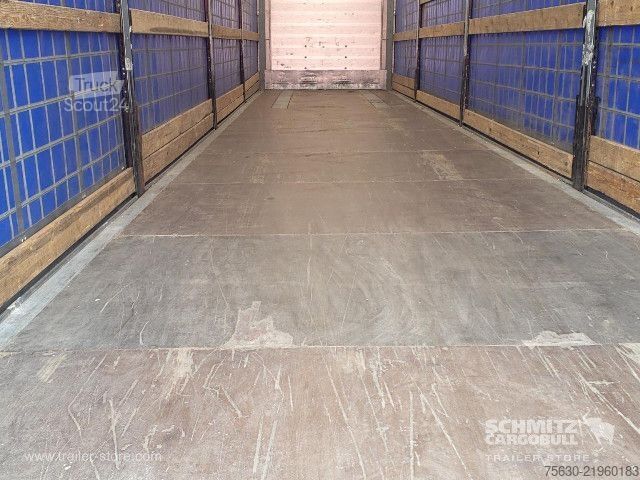 Auflieger mit Pritsche & Plane Schmitz Cargobull Semitrailer Curtainsider Standard