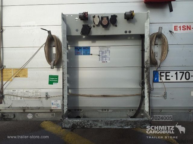 Auflieger mit Pritsche & Plane Schmitz Cargobull Semitrailer Curtainsider Standard