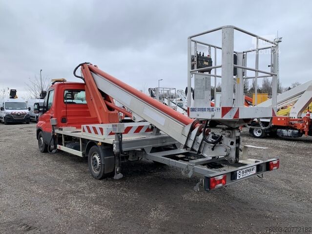 Furgone chiuso Iveco Daily Multitel MT222 - 22m, 200kg