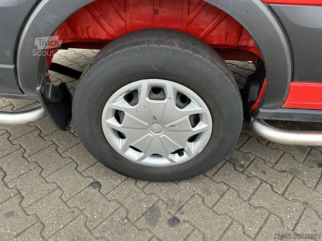 Furgão de painéis Ford Transit 2.0 TDCI Trend / 196 dkm / L3 H2 / NL Van