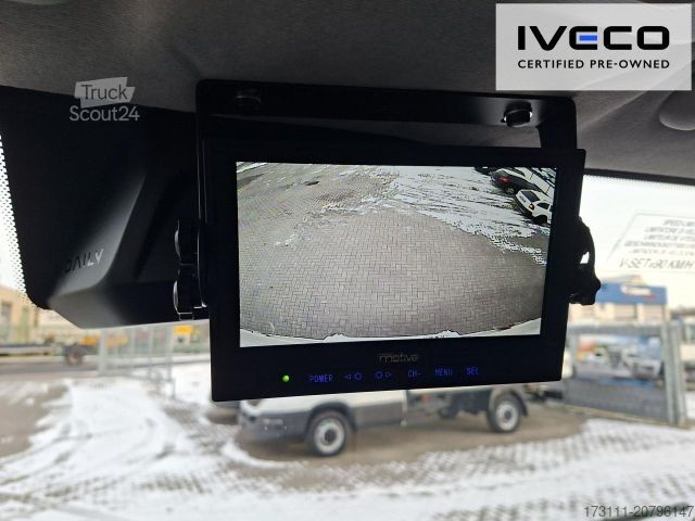 Furgoneta caja IVECO Daily 70C18HA8 / Kamera / Spoiler / Klima