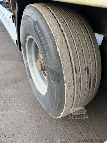 Auflieger mit Walkingfloor KRAKER CF200 90 m³*ALCOA*