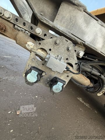 Prikolica z nizko platformo SCHWARZMÜLLER hydr. Rampen*verbreiterbar*Rungen*SAF*9m*