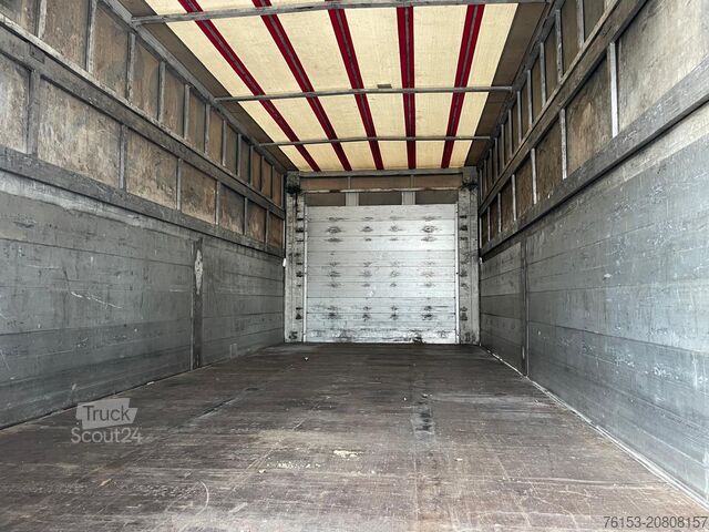 Camion cu platformă și prelată DAF XF 95-430