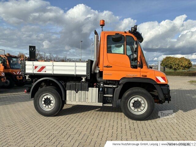 Mezőgazdasági gép Mercedes-Benz Unimog U 423 4X4 3000