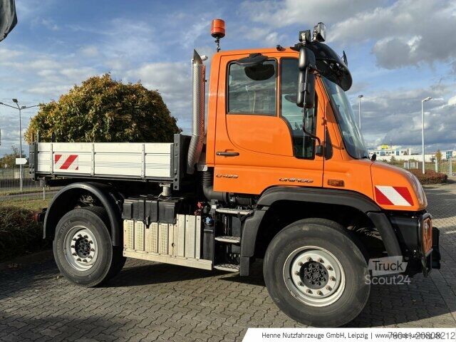 Mezőgazdasági gép Mercedes-Benz Unimog U 423 4X4 3000