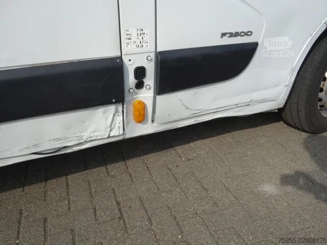 Løfteplattform Renault Master france elevateur 11,5 meter