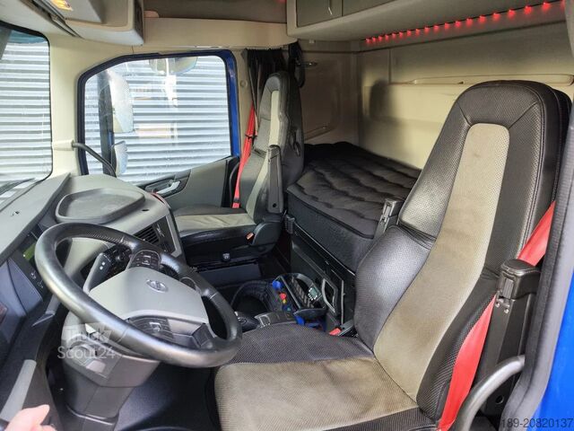 Autogru HMF 8520 K-0 6x Hydr. Jip 6x Hydr. Winch Frontabstu...