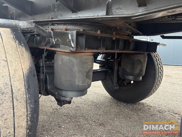Pacton TPD 348 essieu relevable - 2 essieux directeurs - grue kennis 16 000 avec moteur hatz DM1378 Pacton TPD 348 liftas - 2 x stuuras - Kennis 16.000 kr...