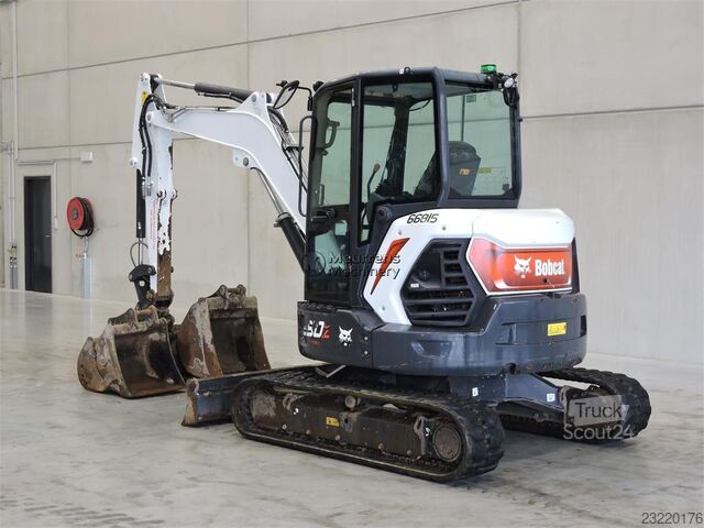 Bobcat E50 με 3 κάδους εκσκαφέα Bobcat E50 3 Buckets