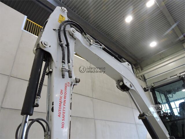 Bobcat E50 με 3 κάδους εκσκαφέα Bobcat E50 3 Buckets