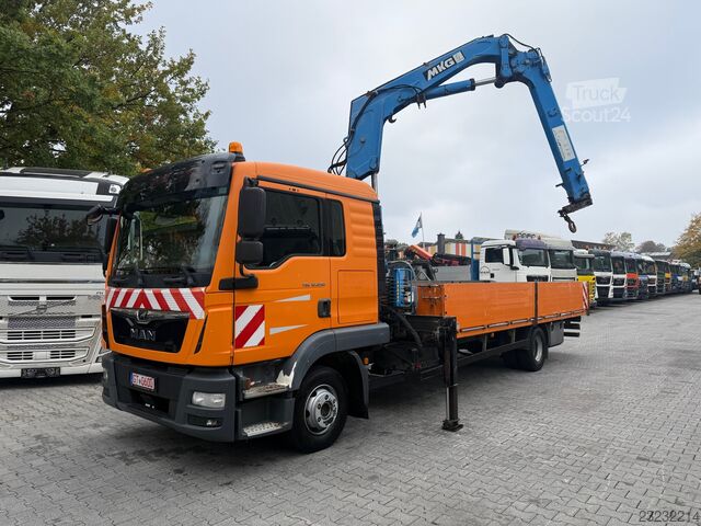 Macara montată pe camion MAN TGL 12.250 4X2 BL Kran MKG 116 a2