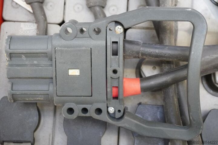 Gabelstaplerbatterie GNB 24 Volt 2 PzS 375 Ah