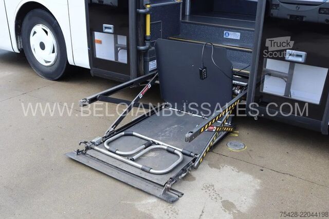 Intercitybus Mercedes-Benz Intouro ME / 12,98m / Lift / euro 4
