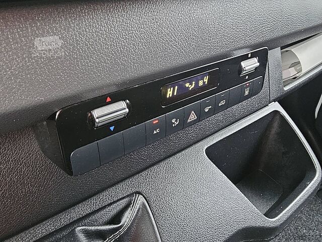 High-roof van MERCEDES-BENZ SPRINTER 214 L2H1 Mbux Euro6 AC!