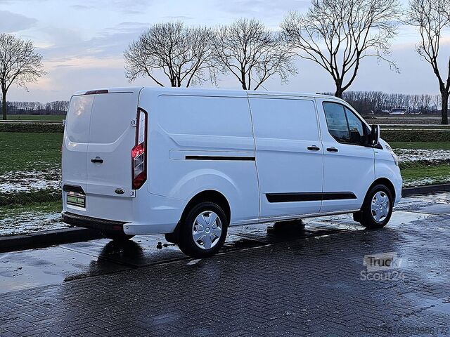 High-roof van FORD TRANSIT CUSTOM 2.0 L2H1 Navi Airco