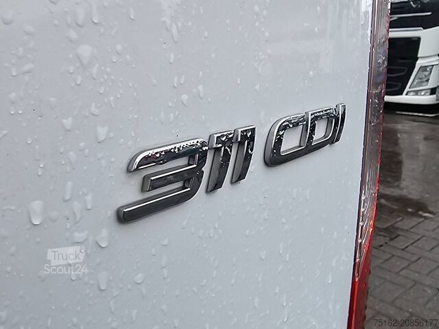 High-roof van MERCEDES-BENZ SPRINTER 311 CDI 37 L2H2