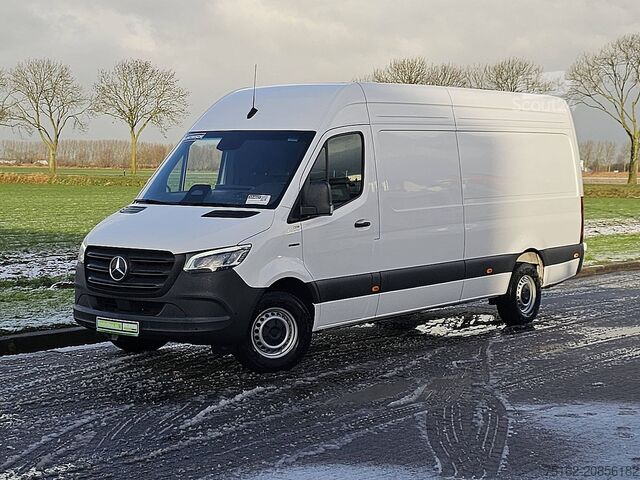 High-roof van MERCEDES-BENZ ESPRINTER L3H2 320 81 kWh LED!