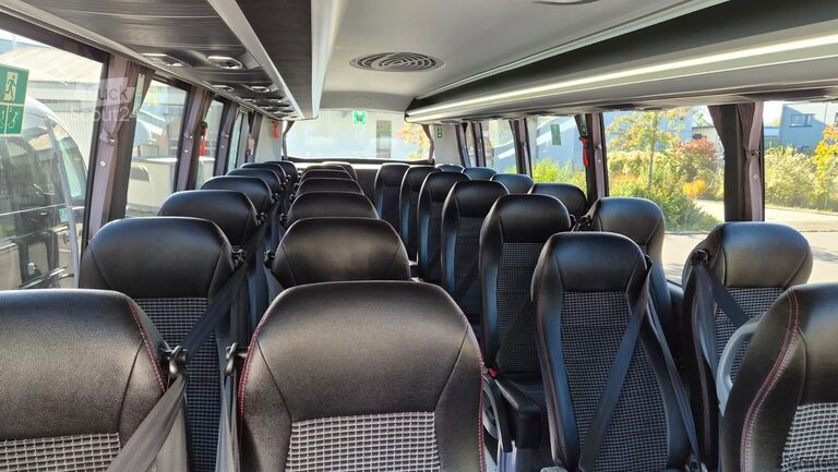 Minibuss IVECO 2x Daily 70 Lagerfahrzeug Ferqui Sunrise 2,5 m B