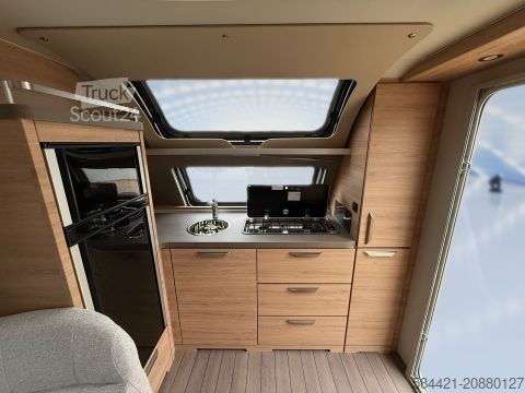 Przyczepa kempingowa Knaus Südwind 650 PXB Black Selection *Modell 2026*Queensbett*