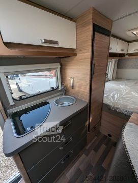 Polintegriran avtodom Weinsberg CaraCompact 600 MF EDITION [PEPPER] *Fahrradträger*Markise*