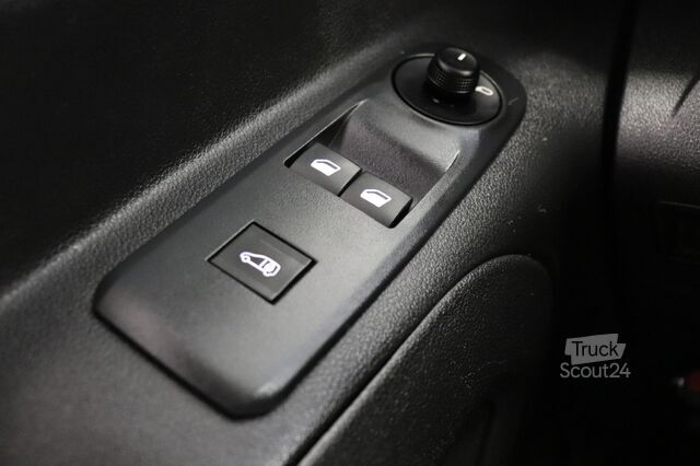 Hochdachkombi Peugeot Partner 1.2 Benzine! EURO 6 - Airco - Navi - Cr...