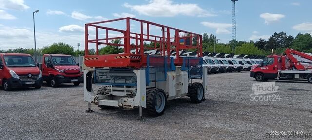 Scherenarbeitsbühne Genie GS3390 - 12,06 m - 4x4 - diesel