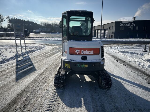 Mini excavator Bobcat E35