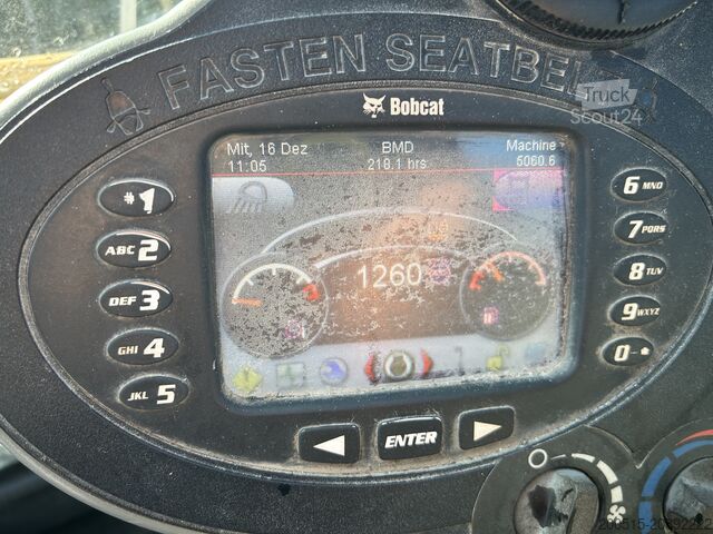 Mini excavator Bobcat E35