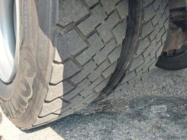 Tovorno vozilo s ravno platformo in ponjavo MERCEDES-BENZ Atego 1223 L/NR 20 20 Paletten