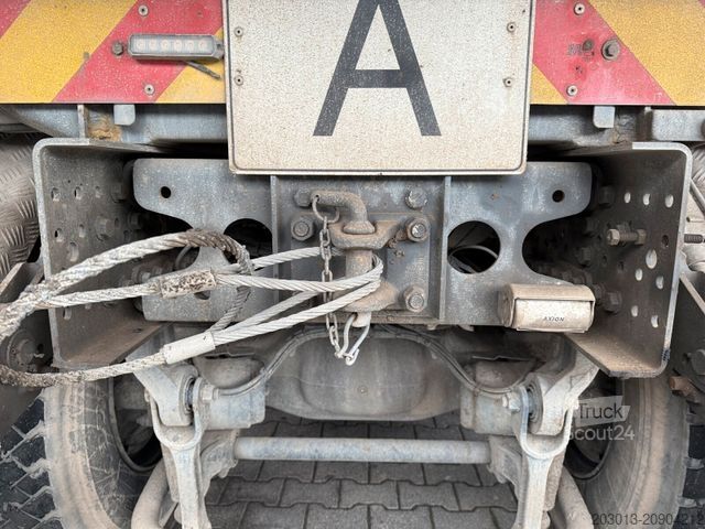 Camion-benne tricar MERCEDES-BENZ Arocs 3243 8x4 Kipper Schwarzmuller Bordmatik