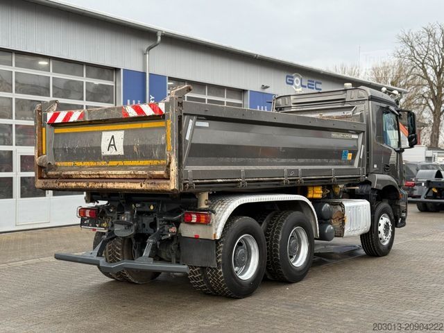 Camion-benne tricar MERCEDES-BENZ Arocs 2646 6x4 Kipper MEILLER Bordmatik