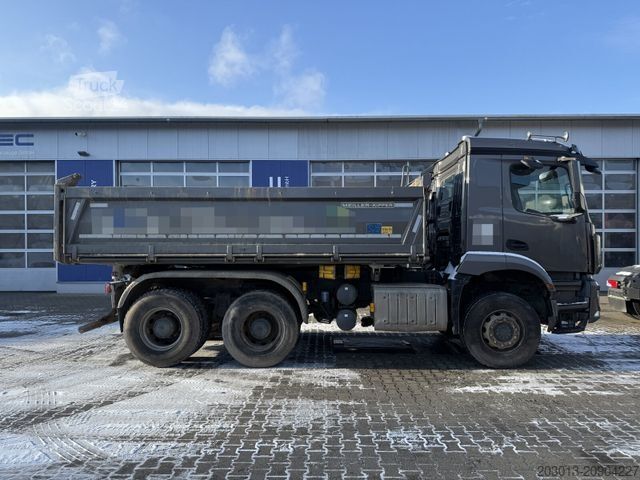 Camion benne MERCEDES-BENZ Arocs 2646 6x4 Kipper MEILLER Bordmatik