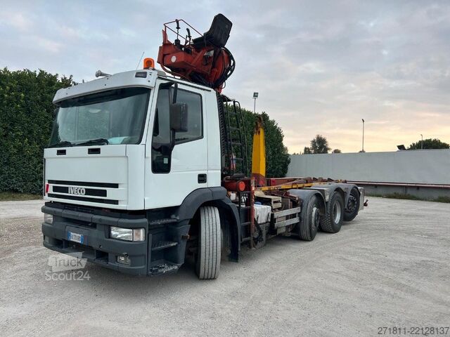 Tovornjak s kavljem za kontejnerje IVECO IVECO 260E43 EUROTECH SCARRABILE