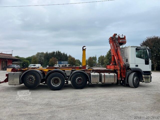 Tovornjak s kavljem za kontejnerje IVECO IVECO 260E43 EUROTECH SCARRABILE