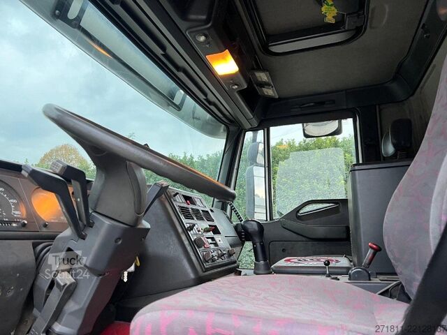 Tovornjak s kavljem za kontejnerje IVECO IVECO 260E43 EUROTECH SCARRABILE