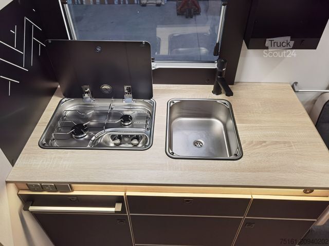 Daļēji integrēta kemperis CHAUSSON 640 TITANIUM / -2026- / 165PS-8G. / XXL- HUBBETT