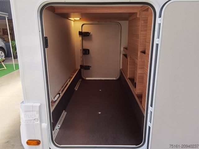 Teilintegriertes Wohnmobil WEINSBERG CARACOMPACT SUITE 640 MEG PEPPER / - MODELL 2025